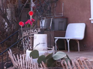 08lunas-chair